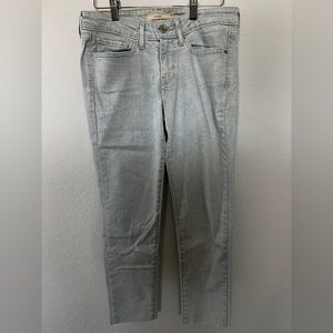 Levi’s 711 skinny jeans